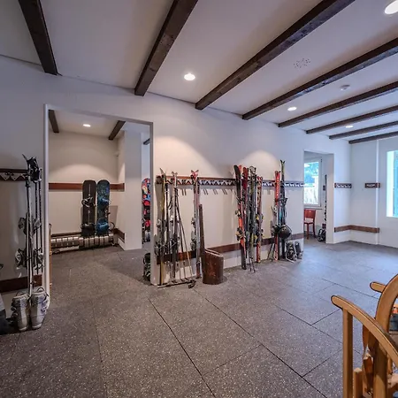 Alexandra 120 By Vacations, Renoviertes Mit Bergblick & Parking Im Zentrum 公寓