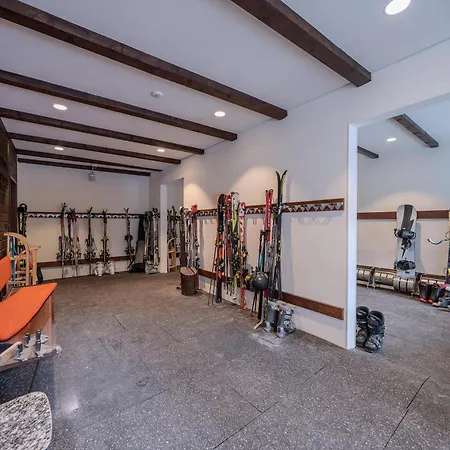 Alexandra 120 By Vacations, Renoviertes Mit Bergblick & Parking Im Zentrum *