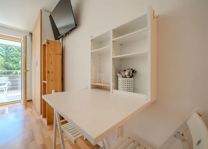 Alexandra 120 By Vacations, Renoviertes Mit Bergblick & Parking Im Zentrum Αρόζα