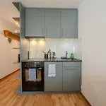 Alexandra 120 By Vacations, Renoviertes Mit Bergblick & Parking Im Zentrum アパート アローザ